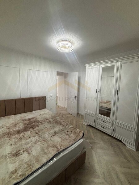 Unirii, apartament de inchiriat 3 camere 92 mp, centrala proprie